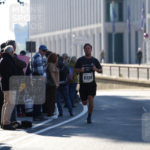 06.10.2024 - 19. swb-Marathon Bremen Michael Strokosch http://msf.ph/oto/7348743 06.10.2024 10:37:33 Laufen 2024, 8329 meine-sportfotos.de