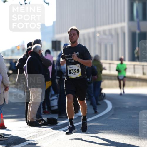 06.10.2024 - 19. swb-Marathon Bremen Michael Strokosch http://msf.ph/oto/7348758 06.10.2024 10:37:35 Laufen 2024, 8329 meine-sportfotos.de