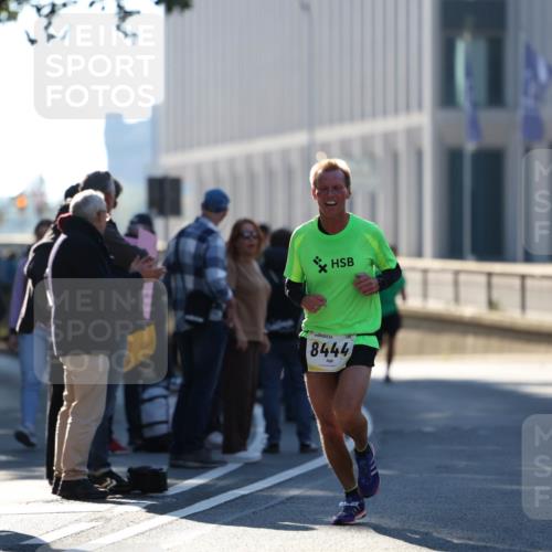 06.10.2024 - 19. swb-Marathon Bremen Michael Strokosch http://msf.ph/oto/7348782 06.10.2024 10:37:43 Laufen 8444 meine-sportfotos.de