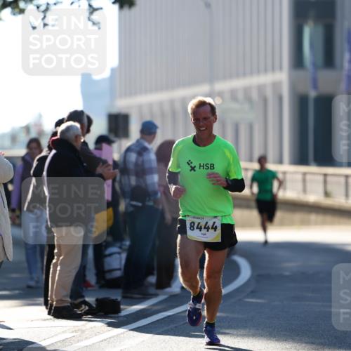 06.10.2024 - 19. swb-Marathon Bremen Michael Strokosch http://msf.ph/oto/7348787 06.10.2024 10:37:43 Laufen 24, 8444 meine-sportfotos.de