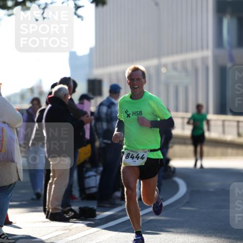 06.10.2024 - 19. swb-Marathon Bremen Michael Strokosch http://msf.ph/oto/7348790 06.10.2024 10:37:44 Laufen 24, 8444 meine-sportfotos.de