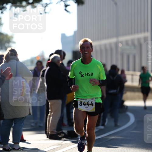 06.10.2024 - 19. swb-Marathon Bremen Michael Strokosch http://msf.ph/oto/7348793 06.10.2024 10:37:44 Laufen 24, 8444 meine-sportfotos.de