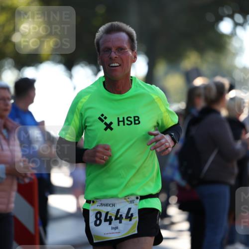 06.10.2024 - 19. swb-Marathon Bremen Michael Strokosch http://msf.ph/oto/7348808 06.10.2024 10:37:46 Laufen 8444 meine-sportfotos.de