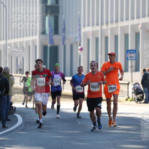 06.10.2024 - 19. swb-Marathon Bremen Michael Strokosch http://msf.ph/oto/7348837 06.10.2024 10:38:03 Laufen 7033, 7579, 9026, 7523, 8000 meine-sportfotos.de