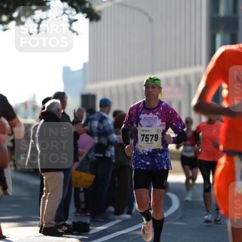 06.10.2024 - 19. swb-Marathon Bremen Michael Strokosch http://msf.ph/oto/7348884 06.10.2024 10:38:08 Laufen 39, 7579, 8000 meine-sportfotos.de