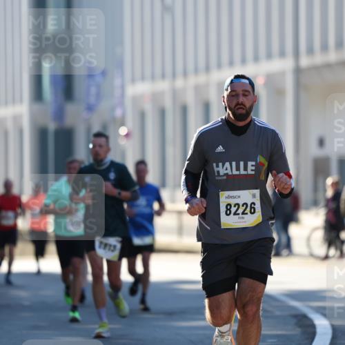 06.10.2024 - 19. swb-Marathon Bremen Michael Strokosch http://msf.ph/oto/7349067 06.10.2024 10:38:28 Laufen 7363, 8226 meine-sportfotos.de
