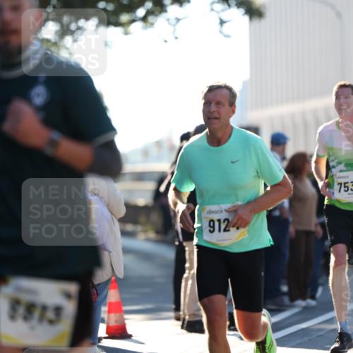 06.10.2024 - 19. swb-Marathon Bremen Michael Strokosch http://msf.ph/oto/7349087 06.10.2024 10:38:33 Laufen 7813, 91240, 7536 meine-sportfotos.de