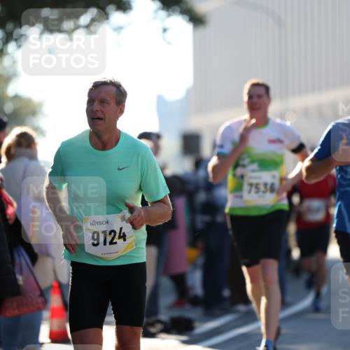 06.10.2024 - 19. swb-Marathon Bremen Michael Strokosch http://msf.ph/oto/7349095 06.10.2024 10:38:33 Laufen 2025, 9124, 7536 meine-sportfotos.de