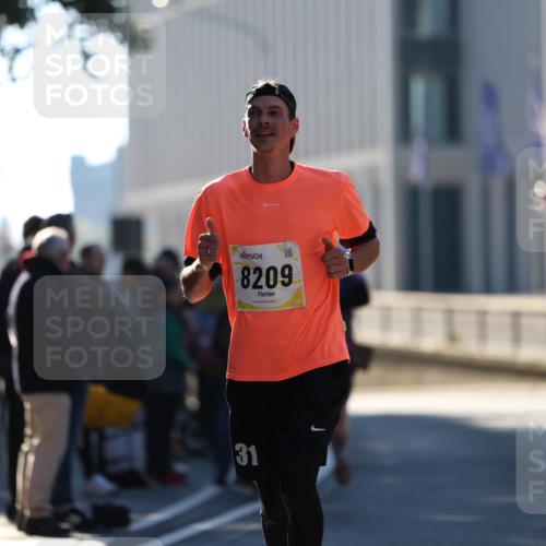 06.10.2024 - 19. swb-Marathon Bremen Michael Strokosch http://msf.ph/oto/7349147 06.10.2024 10:38:39 Laufen 8209, 31 meine-sportfotos.de