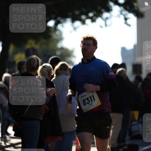 06.10.2024 - 19. swb-Marathon Bremen Michael Strokosch http://msf.ph/oto/7349173 06.10.2024 10:38:41 Laufen 9024, 8311 meine-sportfotos.de