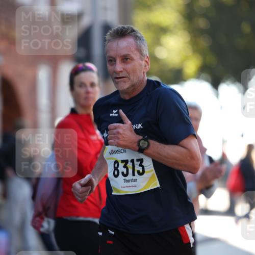 06.10.2024 - 19. swb-Marathon Bremen Michael Strokosch http://msf.ph/oto/7349301 06.10.2024 10:39:00 Laufen 8313 meine-sportfotos.de