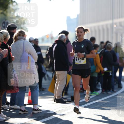 06.10.2024 - 19. swb-Marathon Bremen Michael Strokosch http://msf.ph/oto/7349304 06.10.2024 10:39:04 Laufen 24, 7759 meine-sportfotos.de