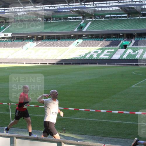 06.10.2024 - 19. swb-Marathon Bremen Yannick Fuchs http://msf.ph/oto/7349367 06.10.2024 10:24:09 Laufen im Stadion 7033, 7081, 7128, 7196, 7283, 7523, 7579, 7584, 7605, 7738, 7743, 7964, 8000, 8060, 8095, 8120, 8180, 8220, 8331, 8383, 8390, 8441, 8444, 8446, 8447, 8544, 8571, 8642, 8656, 8726, 8831, 8974, 8992, 9026, 9052, 9056, 9082 meine-sportfotos.de
