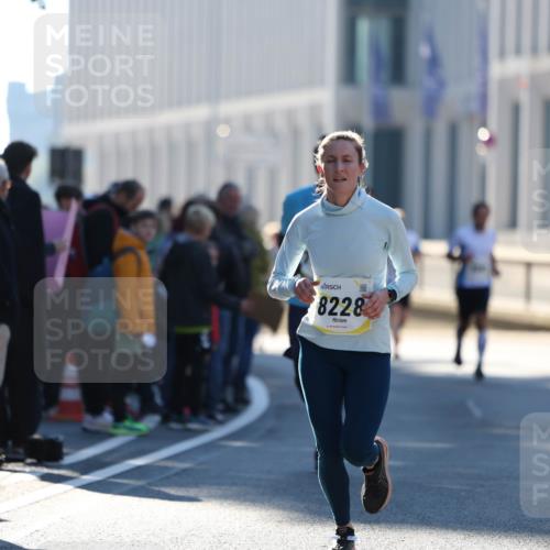 06.10.2024 - 19. swb-Marathon Bremen Michael Strokosch http://msf.ph/oto/7349371 06.10.2024 10:39:14 Laufen 8228 meine-sportfotos.de