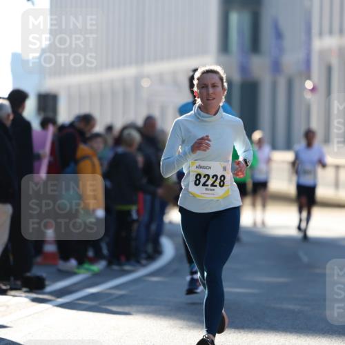 06.10.2024 - 19. swb-Marathon Bremen Michael Strokosch http://msf.ph/oto/7349374 06.10.2024 10:39:14 Laufen 8228 meine-sportfotos.de
