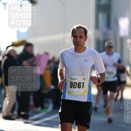06.10.2024 - 19. swb-Marathon Bremen Michael Strokosch http://msf.ph/oto/7349426 06.10.2024 10:39:21 Laufen 9, 9061 meine-sportfotos.de