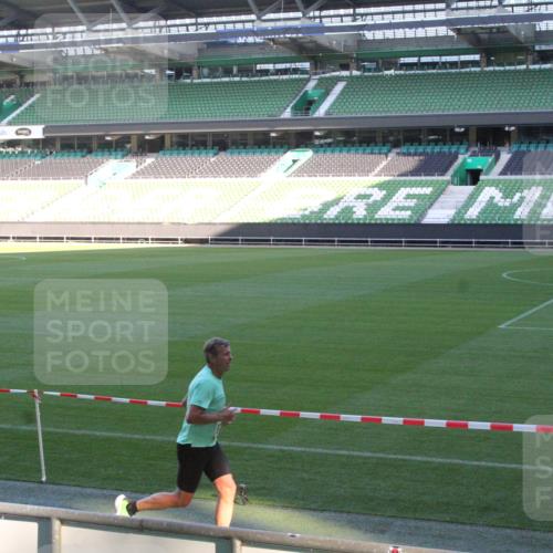 06.10.2024 - 19. swb-Marathon Bremen Yannick Fuchs http://msf.ph/oto/7349448 06.10.2024 10:24:35 Laufen im Stadion 7081, 7128, 7196, 7197, 7259, 7283, 7363, 7523, 7536, 7555, 7571, 7579, 7584, 7648, 7738, 7759, 8000, 8060, 8094, 8095, 8226, 8313, 8329, 8331, 8383, 8441, 8444, 8446, 8454, 8544, 8571, 8654, 8656, 8785, 8796, 8813, 8831, 8974, 8992, 9019, 9026, 9052, 9064, 9082, 9124 meine-sportfotos.de