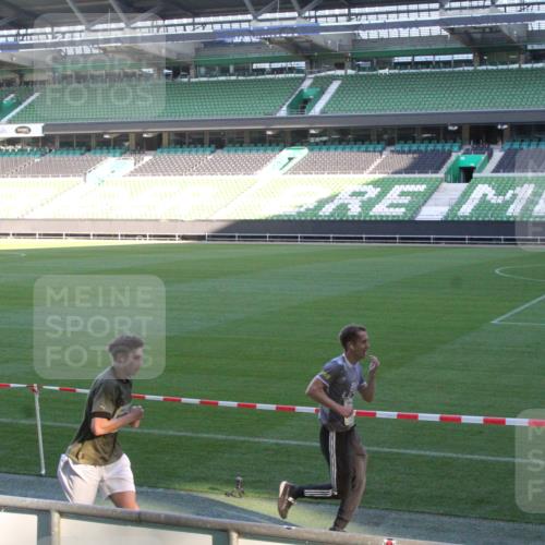 06.10.2024 - 19. swb-Marathon Bremen Yannick Fuchs http://msf.ph/oto/7349469 06.10.2024 10:24:37 Laufen im Stadion 7081, 7128, 7196, 7197, 7259, 7283, 7363, 7536, 7555, 7571, 7579, 7584, 7648, 7650, 7738, 7759, 8000, 8060, 8094, 8095, 8226, 8313, 8329, 8331, 8383, 8441, 8444, 8446, 8454, 8544, 8571, 8654, 8656, 8785, 8796, 8813, 8831, 8974, 8992, 9019, 9026, 9064, 9082, 9124 meine-sportfotos.de