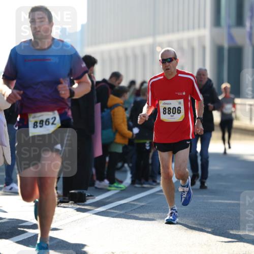06.10.2024 - 19. swb-Marathon Bremen Michael Strokosch http://msf.ph/oto/7349476 06.10.2024 10:39:28 Laufen 44, 8962, 8806 meine-sportfotos.de