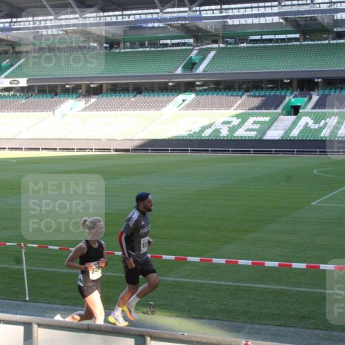 06.10.2024 - 19. swb-Marathon Bremen Yannick Fuchs http://msf.ph/oto/7349497 06.10.2024 10:24:45 Laufen im Stadion 7081, 7128, 7196, 7197, 7259, 7283, 7363, 7536, 7555, 7571, 7579, 7584, 7648, 7650, 7738, 7759, 8000, 8060, 8094, 8095, 8209, 8226, 8311, 8313, 8329, 8383, 8441, 8446, 8454, 8654, 8656, 8785, 8796, 8813, 8831, 8962, 8974, 8992, 9019, 9064, 9082, 9124 meine-sportfotos.de