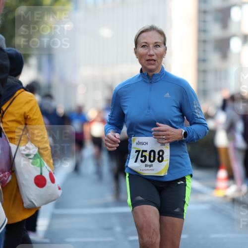 06.10.2024 - 19. swb-Marathon Bremen Michael Strokosch http://msf.ph/oto/7349620 06.10.2024 10:41:40 Laufen 7508 meine-sportfotos.de