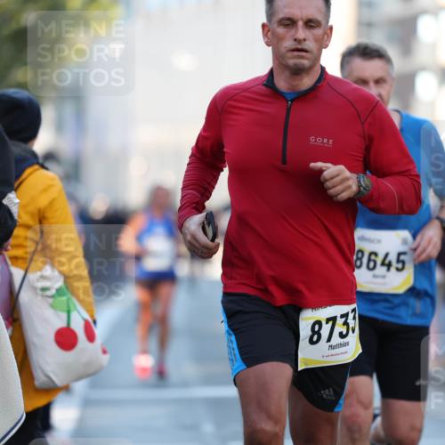 06.10.2024 - 19. swb-Marathon Bremen Michael Strokosch http://msf.ph/oto/7349689 06.10.2024 10:41:55 Laufen 873, 8645 meine-sportfotos.de