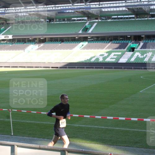 06.10.2024 - 19. swb-Marathon Bremen Yannick Fuchs http://msf.ph/oto/7349767 06.10.2024 10:26:00 Laufen im Stadion 7141, 7260, 7294, 7403, 7429, 7433, 7485, 7496, 7508, 7548, 7756, 7771, 7793, 7826, 7906, 7978, 8075, 8177, 8228, 8242, 8301, 8321, 8412, 8426, 8478, 8481, 8492, 8497, 8555, 8659, 8666, 8671, 8672, 8680, 8713, 8715, 8749, 8775, 8793, 8806, 8812, 8905, 8975, 9034, 9061 meine-sportfotos.de