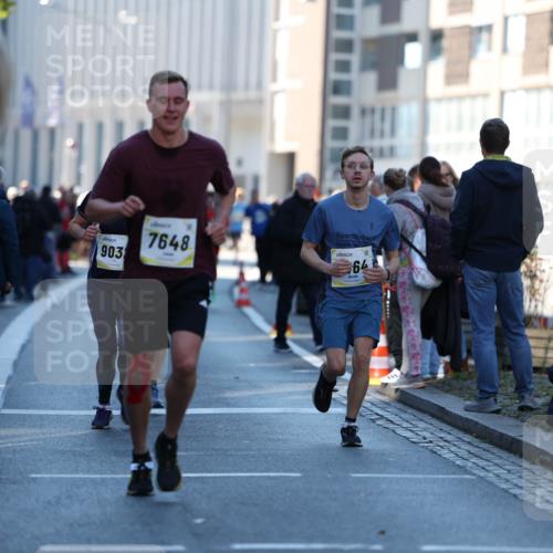 06.10.2024 - 19. swb-Marathon Bremen Michael Strokosch http://msf.ph/oto/7349806 06.10.2024 10:42:16 Laufen 903, 7648, 64 meine-sportfotos.de