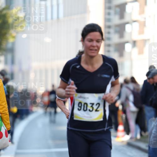 06.10.2024 - 19. swb-Marathon Bremen Michael Strokosch http://msf.ph/oto/7349814 06.10.2024 10:42:20 Laufen 9032 meine-sportfotos.de
