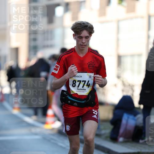 06.10.2024 - 19. swb-Marathon Bremen Michael Strokosch http://msf.ph/oto/7349841 06.10.2024 10:42:26 Laufen 8774 meine-sportfotos.de