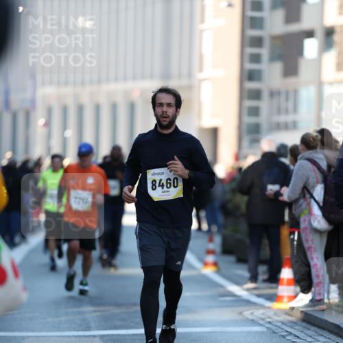 06.10.2024 - 19. swb-Marathon Bremen Michael Strokosch http://msf.ph/oto/7349853 06.10.2024 10:42:29 Laufen 771, 8460 meine-sportfotos.de