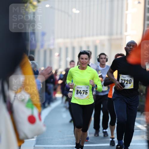 06.10.2024 - 19. swb-Marathon Bremen Michael Strokosch http://msf.ph/oto/7349897 06.10.2024 10:42:35 Laufen 8475, 7720 meine-sportfotos.de