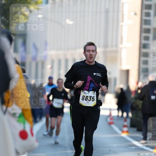 06.10.2024 - 19. swb-Marathon Bremen Michael Strokosch http://msf.ph/oto/7349940 06.10.2024 10:42:41 Laufen 8635 meine-sportfotos.de