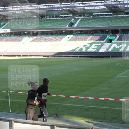 06.10.2024 - 19. swb-Marathon Bremen Yannick Fuchs http://msf.ph/oto/7349942 06.10.2024 10:26:42 Laufen im Stadion 7045, 7141, 7327, 7403, 7414, 7429, 7485, 7508, 7576, 7720, 7771, 7874, 7978, 8075, 8177, 8192, 8301, 8321, 8335, 8376, 8426, 8452, 8492, 8555, 8578, 8601, 8652, 8733, 8775, 8793, 8814, 8870, 8913, 8970, 8973, 8996, 8997, 9000, 9025, 9034, 9051, 9054, 9070, 9084 meine-sportfotos.de