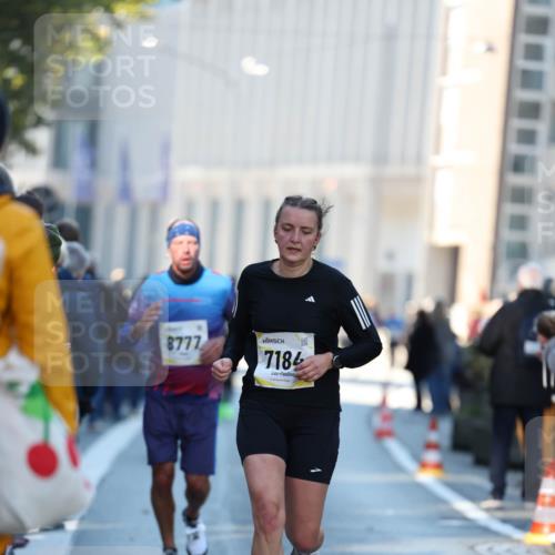 06.10.2024 - 19. swb-Marathon Bremen Michael Strokosch http://msf.ph/oto/7349954 06.10.2024 10:42:45 Laufen 8777, 7184 meine-sportfotos.de