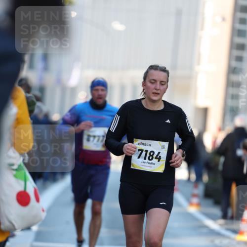 06.10.2024 - 19. swb-Marathon Bremen Michael Strokosch http://msf.ph/oto/7349965 06.10.2024 10:42:46 Laufen 8717, 7184 meine-sportfotos.de