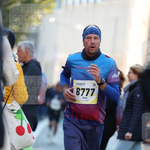 06.10.2024 - 19. swb-Marathon Bremen Michael Strokosch http://msf.ph/oto/7349981 06.10.2024 10:42:49 Laufen 19, 8777 meine-sportfotos.de