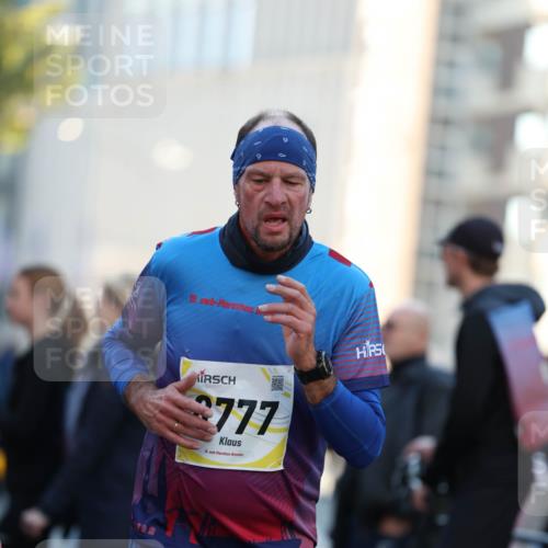 06.10.2024 - 19. swb-Marathon Bremen Michael Strokosch http://msf.ph/oto/7349988 06.10.2024 10:42:50 Laufen 19, 777 meine-sportfotos.de