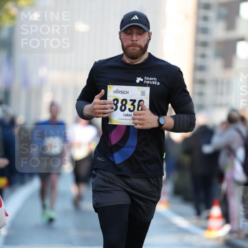 06.10.2024 - 19. swb-Marathon Bremen Michael Strokosch http://msf.ph/oto/7350045 06.10.2024 10:43:00 Laufen 3836 meine-sportfotos.de