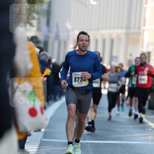 06.10.2024 - 19. swb-Marathon Bremen Michael Strokosch http://msf.ph/oto/7350057 06.10.2024 10:43:03 Laufen 8732 meine-sportfotos.de
