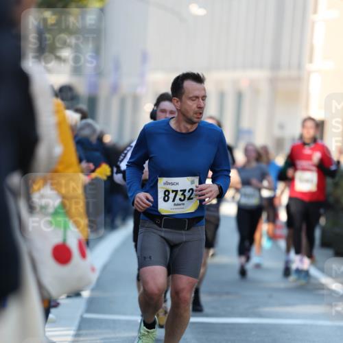 06.10.2024 - 19. swb-Marathon Bremen Michael Strokosch http://msf.ph/oto/7350064 06.10.2024 10:43:04 Laufen 8732 meine-sportfotos.de