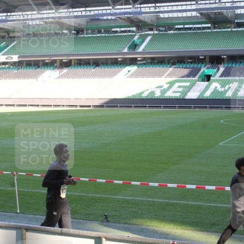 06.10.2024 - 19. swb-Marathon Bremen Yannick Fuchs http://msf.ph/oto/7350136 06.10.2024 10:27:38 Laufen im Stadion 7008, 7052, 7184, 7214, 7452, 7491, 7560, 7638, 7647, 7673, 7717, 7833, 7876, 7887, 7953, 8103, 8150, 8172, 8238, 8239, 8316, 8335, 8351, 8460, 8475, 8561, 8567, 8568, 8580, 8585, 8610, 8635, 8636, 8645, 8652, 8658, 8701, 8732, 8754, 8764, 8774, 8777, 8801, 8817, 8856, 8901, 8904, 8943, 8980, 9016, 9027, 9032, 9085, 9110 meine-sportfotos.de