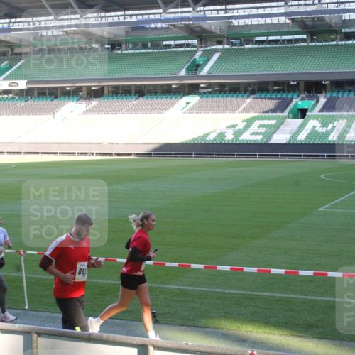 06.10.2024 - 19. swb-Marathon Bremen Yannick Fuchs http://msf.ph/oto/7350356 06.10.2024 10:28:04 Laufen im Stadion 7025, 7052, 7094, 7095, 7184, 7198, 7214, 7303, 7364, 7452, 7464, 7501, 7560, 7594, 7638, 7647, 7673, 7717, 7833, 7876, 8066, 8150, 8173, 8185, 8288, 8316, 8351, 8403, 8405, 8456, 8610, 8635, 8658, 8701, 8711, 8716, 8754, 8764, 8774, 8777, 8801, 8816, 8824, 8827, 8836, 8856, 8891, 8901, 8943, 8980, 9027, 9040, 9060, 9085 meine-sportfotos.de