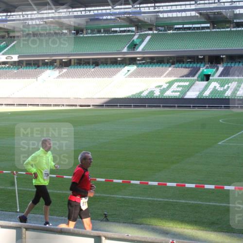 06.10.2024 - 19. swb-Marathon Bremen Yannick Fuchs http://msf.ph/oto/7350364 06.10.2024 10:28:08 Laufen im Stadion 7025, 7052, 7094, 7095, 7184, 7195, 7198, 7214, 7303, 7364, 7452, 7464, 7501, 7538, 7560, 7594, 7638, 7647, 7673, 7876, 7965, 8066, 8150, 8173, 8185, 8261, 8288, 8316, 8351, 8374, 8403, 8405, 8411, 8456, 8569, 8658, 8701, 8711, 8716, 8754, 8774, 8801, 8816, 8824, 8827, 8836, 8891, 8943, 8980, 9027, 9040, 9060, 9085 meine-sportfotos.de