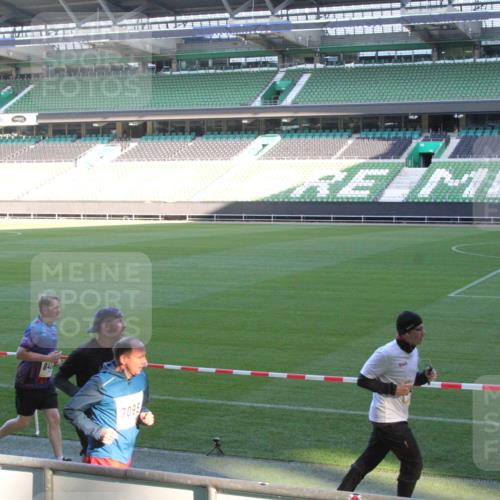 06.10.2024 - 19. swb-Marathon Bremen Yannick Fuchs http://msf.ph/oto/7350372 06.10.2024 10:28:14 Laufen im Stadion 7025, 7052, 7094, 7095, 7184, 7195, 7198, 7214, 7303, 7364, 7402, 7452, 7464, 7501, 7538, 7541, 7560, 7568, 7569, 7594, 7638, 7647, 7673, 7876, 7965, 8066, 8173, 8185, 8261, 8288, 8316, 8351, 8374, 8403, 8405, 8411, 8456, 8498, 8526, 8551, 8569, 8701, 8711, 8716, 8754, 8774, 8801, 8816, 8824, 8827, 8836, 8877, 8891, 8943, 8980, 9027, 9040, 9060 meine-sportfotos.de