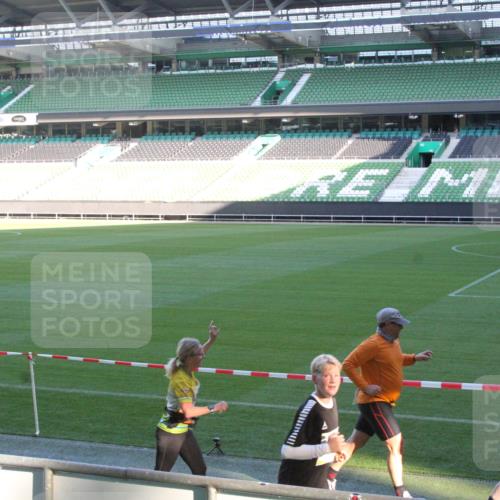 06.10.2024 - 19. swb-Marathon Bremen Yannick Fuchs http://msf.ph/oto/7350408 06.10.2024 10:28:26 Laufen im Stadion 7025, 7041, 7094, 7095, 7184, 7195, 7198, 7214, 7216, 7217, 7303, 7364, 7402, 7452, 7464, 7501, 7511, 7538, 7541, 7568, 7569, 7594, 7638, 7697, 7876, 7897, 7965, 8066, 8067, 8173, 8185, 8261, 8288, 8334, 8374, 8403, 8405, 8411, 8456, 8488, 8498, 8526, 8551, 8569, 8711, 8716, 8754, 8801, 8816, 8824, 8827, 8833, 8836, 8877, 8891, 8943, 8966, 8991, 9040, 9060 meine-sportfotos.de