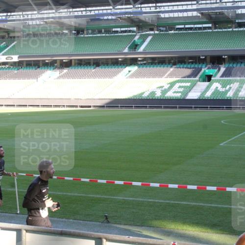 06.10.2024 - 19. swb-Marathon Bremen Yannick Fuchs http://msf.ph/oto/7350468 06.10.2024 10:28:39 Laufen im Stadion 7025, 7041, 7086, 7094, 7095, 7195, 7198, 7216, 7217, 7218, 7303, 7364, 7402, 7464, 7501, 7511, 7521, 7526, 7538, 7541, 7568, 7569, 7594, 7697, 7827, 7897, 7940, 7965, 8066, 8067, 8173, 8185, 8251, 8261, 8288, 8306, 8323, 8334, 8374, 8403, 8405, 8411, 8419, 8456, 8488, 8498, 8526, 8551, 8566, 8569, 8665, 8711, 8716, 8816, 8824, 8827, 8833, 8836, 8877, 8891, 8966, 8968, 8990, 8991, 9040, 9060 meine-sportfotos.de