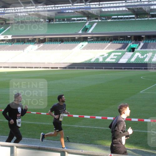 06.10.2024 - 19. swb-Marathon Bremen Yannick Fuchs http://msf.ph/oto/7350471 06.10.2024 10:28:40 Laufen im Stadion 7025, 7041, 7086, 7094, 7095, 7195, 7216, 7217, 7218, 7303, 7364, 7402, 7464, 7501, 7511, 7521, 7526, 7538, 7541, 7568, 7569, 7594, 7697, 7776, 7827, 7897, 7940, 7965, 8067, 8173, 8185, 8251, 8261, 8288, 8306, 8323, 8334, 8374, 8403, 8405, 8411, 8419, 8456, 8488, 8498, 8526, 8536, 8551, 8566, 8569, 8665, 8711, 8716, 8816, 8824, 8827, 8833, 8836, 8877, 8891, 8966, 8968, 8990, 8991, 9040, 9060 meine-sportfotos.de