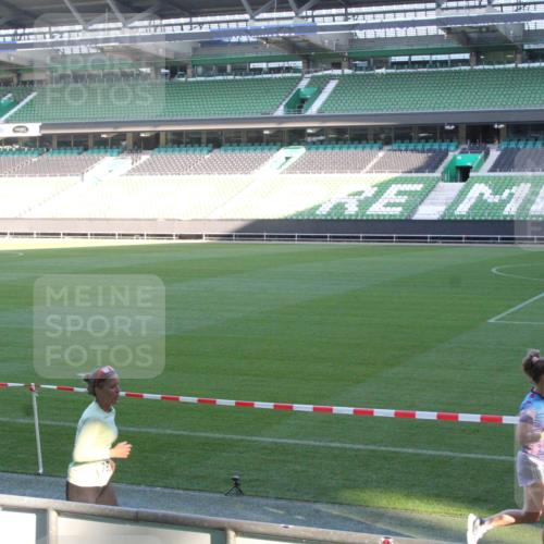 06.10.2024 - 19. swb-Marathon Bremen Yannick Fuchs http://msf.ph/oto/7350528 06.10.2024 10:28:52 Laufen im Stadion 7025, 7041, 7086, 7094, 7095, 7099, 7195, 7216, 7217, 7218, 7296, 7402, 7464, 7501, 7511, 7521, 7526, 7538, 7541, 7568, 7569, 7590, 7697, 7776, 7827, 7897, 7940, 7965, 8018, 8067, 8173, 8244, 8251, 8261, 8306, 8323, 8334, 8336, 8374, 8403, 8405, 8411, 8419, 8456, 8488, 8498, 8526, 8536, 8551, 8566, 8569, 8665, 8711, 8819, 8833, 8877, 8891, 8965, 8966, 8968, 8990, 8991, 9014, 9038, 9040, 9060, 9080 meine-sportfotos.de