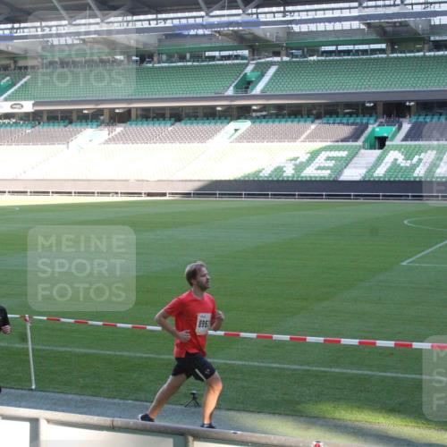 06.10.2024 - 19. swb-Marathon Bremen Yannick Fuchs http://msf.ph/oto/7350696 06.10.2024 10:29:30 Laufen im Stadion 7099, 7117, 7290, 7296, 7334, 7370, 7521, 7590, 7671, 7683, 7714, 7776, 7800, 7825, 7827, 7940, 7983, 7992, 8001, 8018, 8092, 8098, 8156, 8157, 8158, 8215, 8244, 8251, 8252, 8306, 8330, 8336, 8419, 8424, 8443, 8458, 8461, 8522, 8525, 8536, 8566, 8575, 8596, 8604, 8609, 8665, 8819, 8828, 8835, 8843, 8875, 8894, 8925, 8965, 8990, 9014, 9038, 9080 meine-sportfotos.de